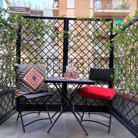 Via Benzi Apartment Como Eksteriør billede